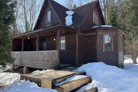 Продается дом на участке 6 сот.