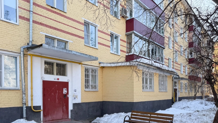 Продаю 3х квартира п. Селятино